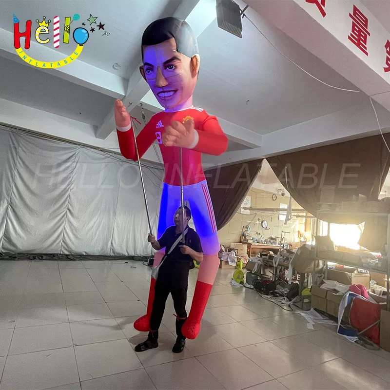 Custom inflatable characters costume custom inflatable soccer stars costume插图