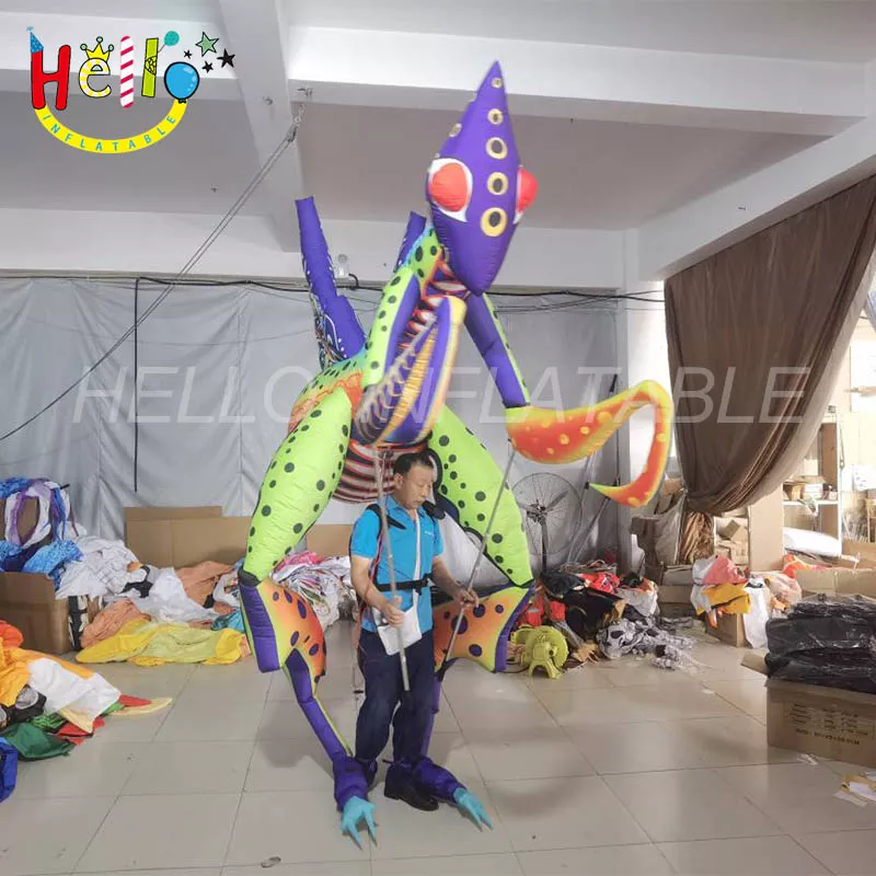 walking inflatable praying mantis costume inflatable insect costume插图