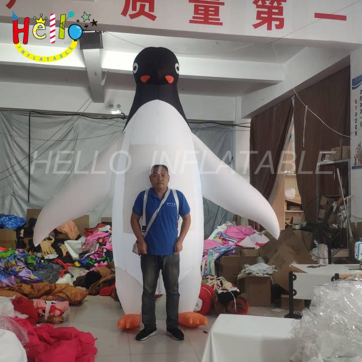 Custom Inflatable Animal Costumes Holiday Parade Costumes Inflatable Penguin Costume插图