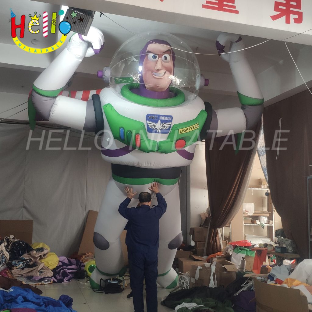 The Giant Cartoon Character Model High Quality Inflatable Spaceman for events 