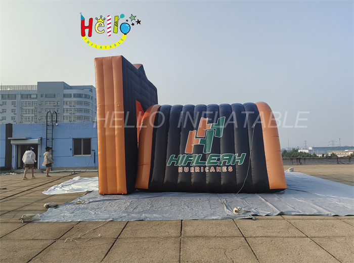 inflatable turnnel